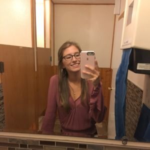 Meet your Posher, Rebecca